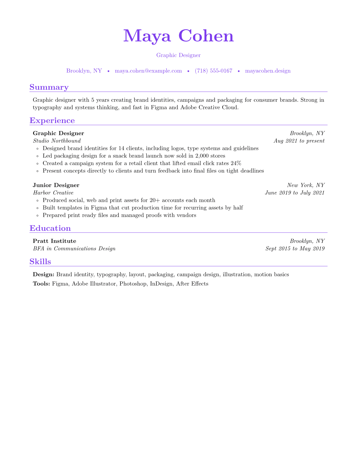 Graphic Designer resume example